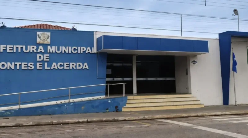 PREFEITURA ENROLA, DÍVIDA CRESCE E PROFESSORES SEGUEM SEM RECEBER AS DIFERENÇAS DO PISO EM PONTES E LACERDA